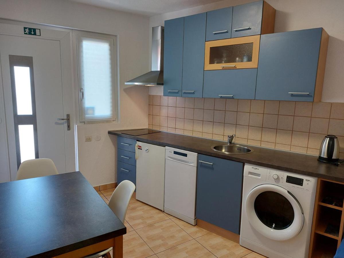 Apartment カルロヴァッツ エクステリア 写真