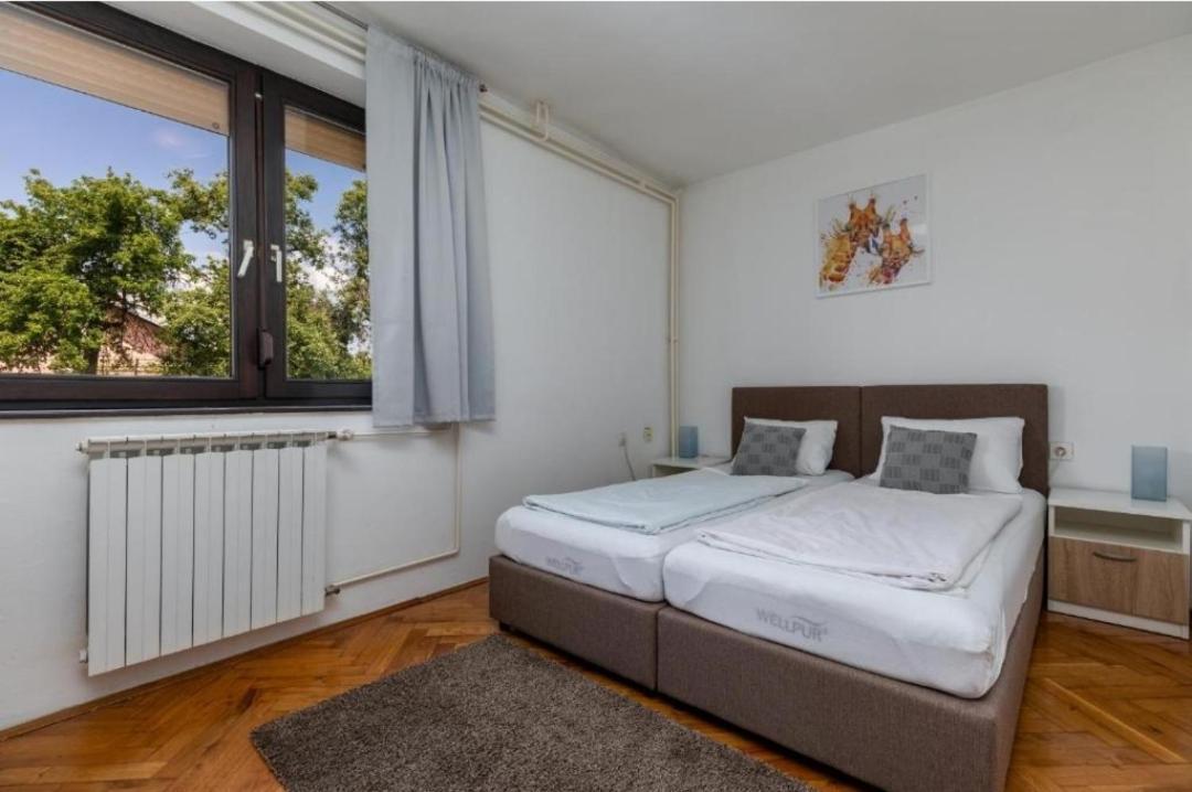 Apartment カルロヴァッツ エクステリア 写真