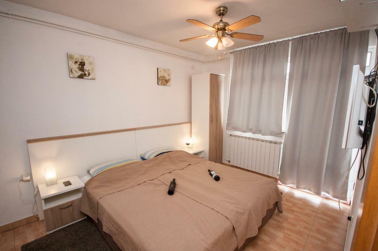 Apartment カルロヴァッツ エクステリア 写真